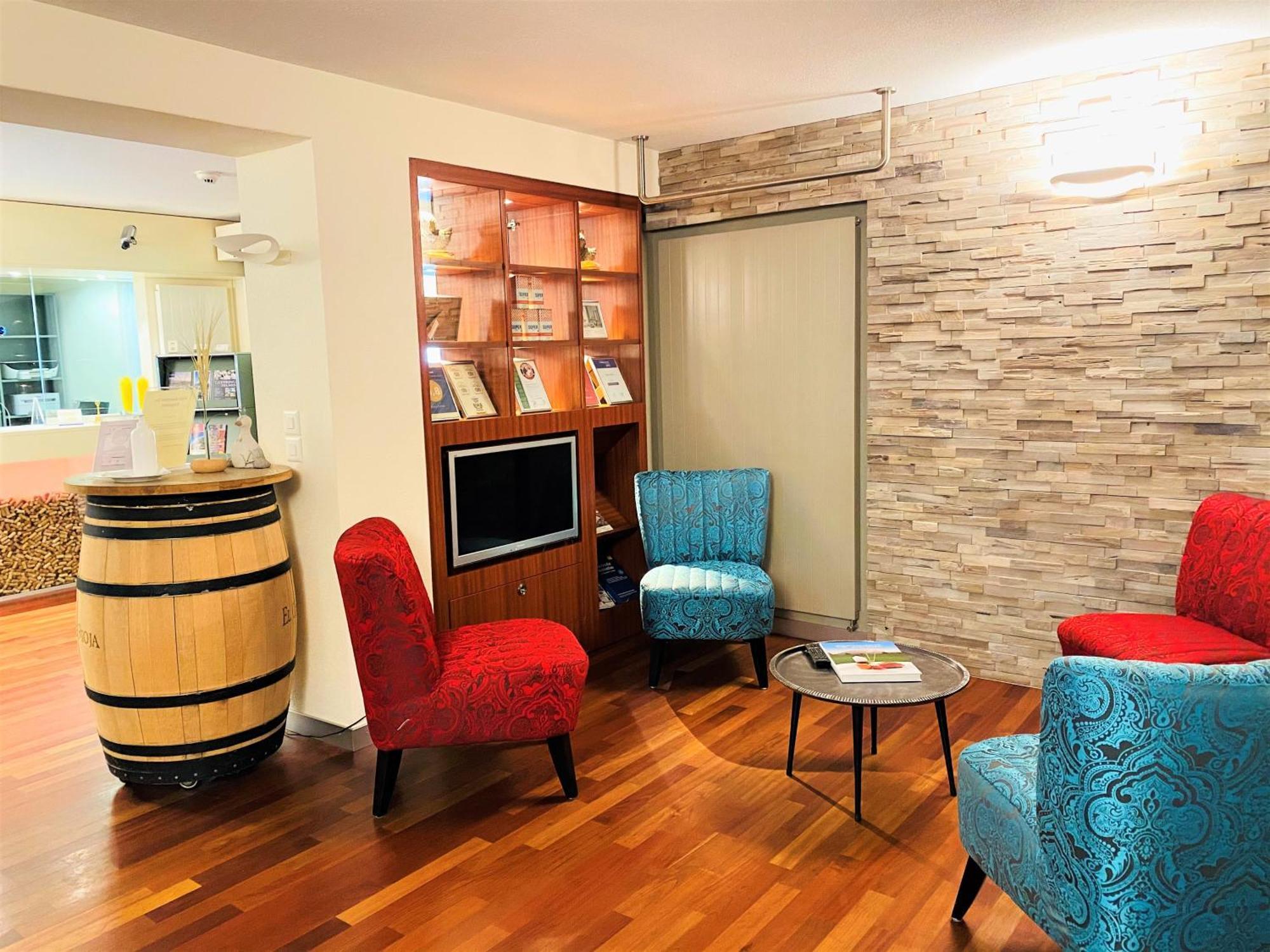 Felmis Self Check-in Hotel